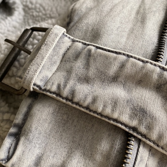 Levi’s Jacket - Picture 6 of 10